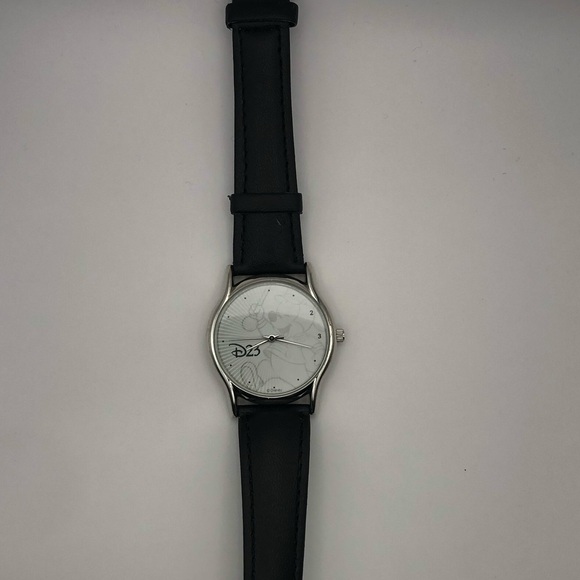 Disney Mickey Mouse Drum D23 Women’s Watch Black Band New Battery White Face - Picture 8 of 10